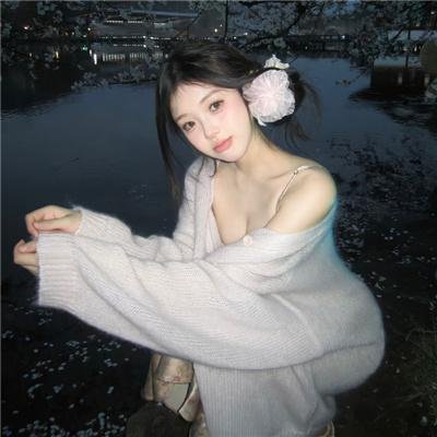 春泥溅花红